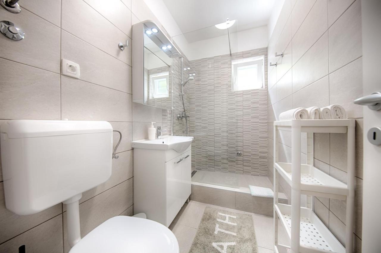 Apartmani Dule Komiža Exterior foto