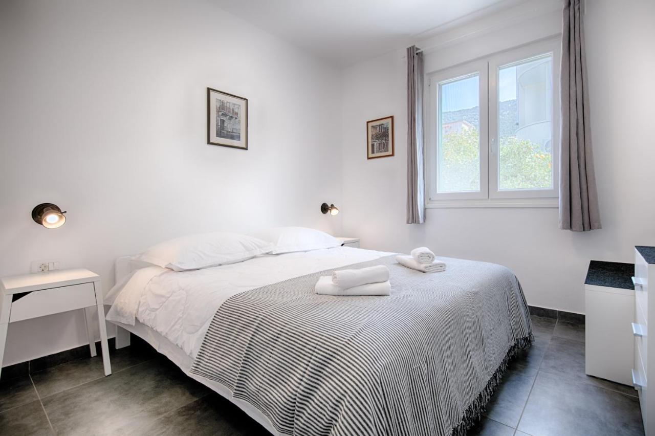 Apartmani Dule Komiža Exterior foto