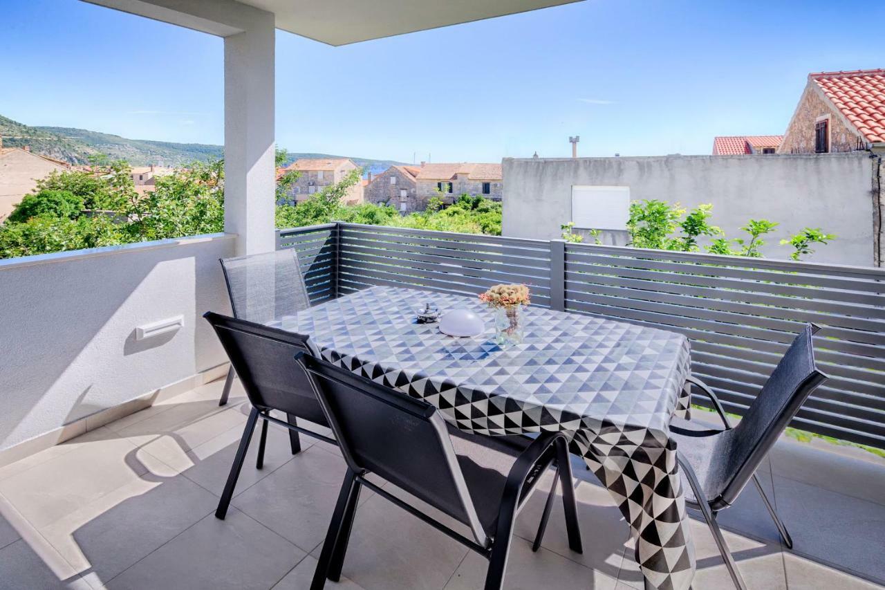 Apartmani Dule Komiža Exterior foto