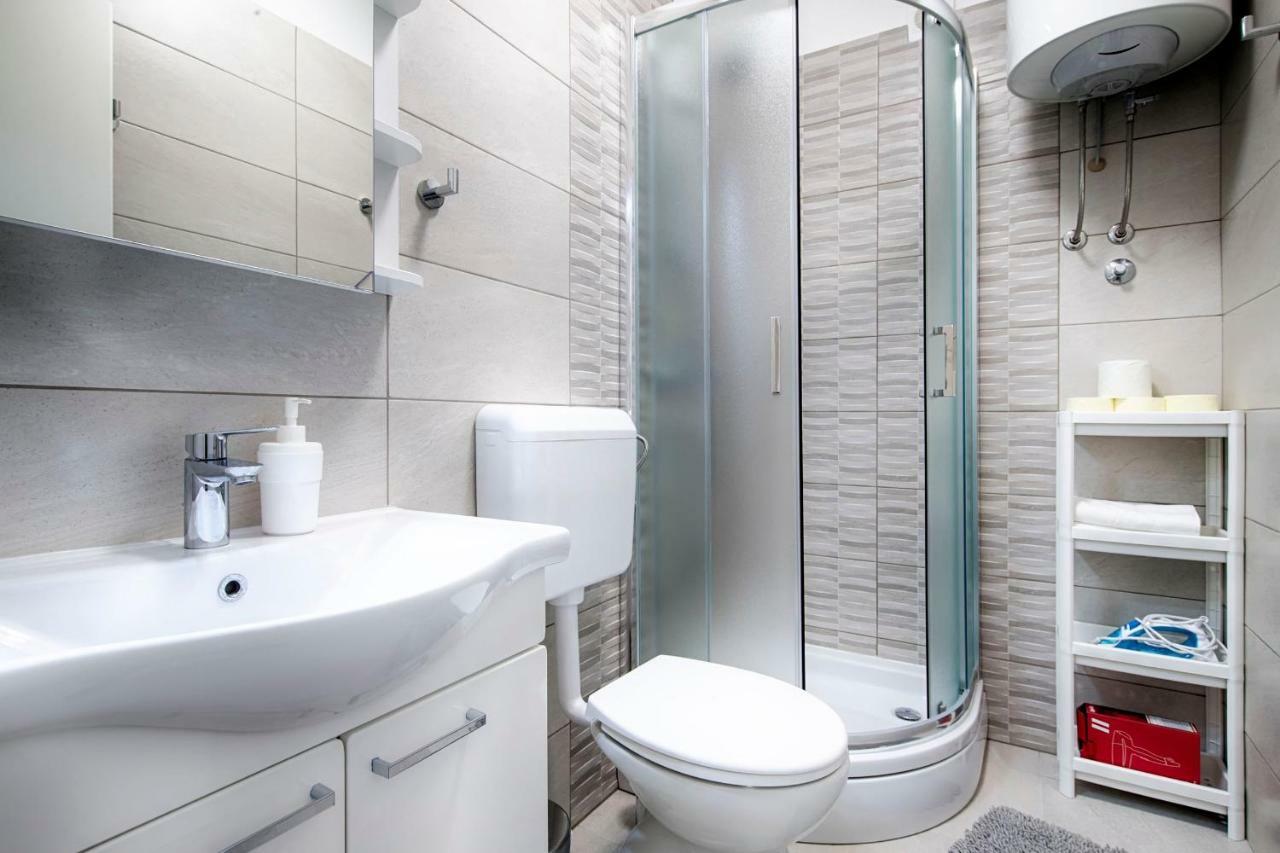 Apartmani Dule Komiža Exterior foto
